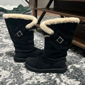 UGG Black Suede Mid-Rise-Shearling-Buckle-S/W 5358-Size 7-Great Condition